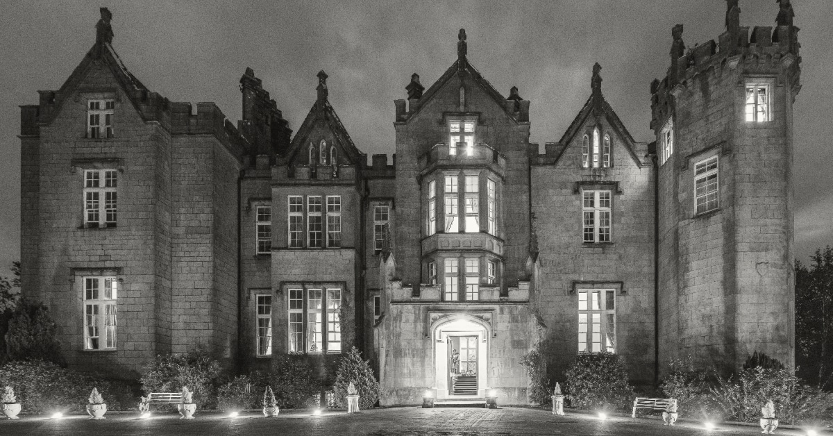 kinnitty castle history depicted by a black and white image of kinnitty castle hotel